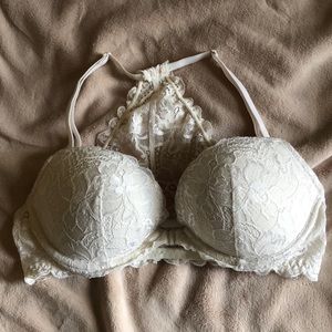 White lace VS push up bra